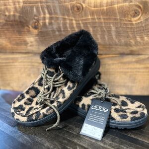 Hey Dude Leopard Print Women Shoes, Leopard Print.

Brand new with tags.